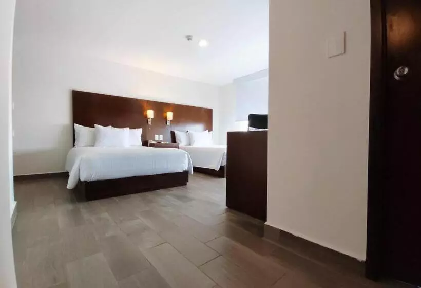ホテル Ramada By Wyndham Tampico Centro