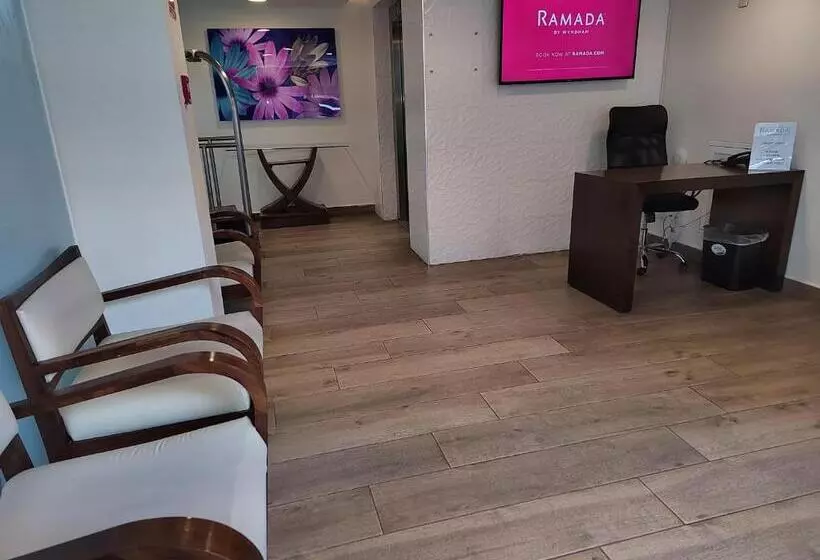 ホテル Ramada By Wyndham Tampico Centro