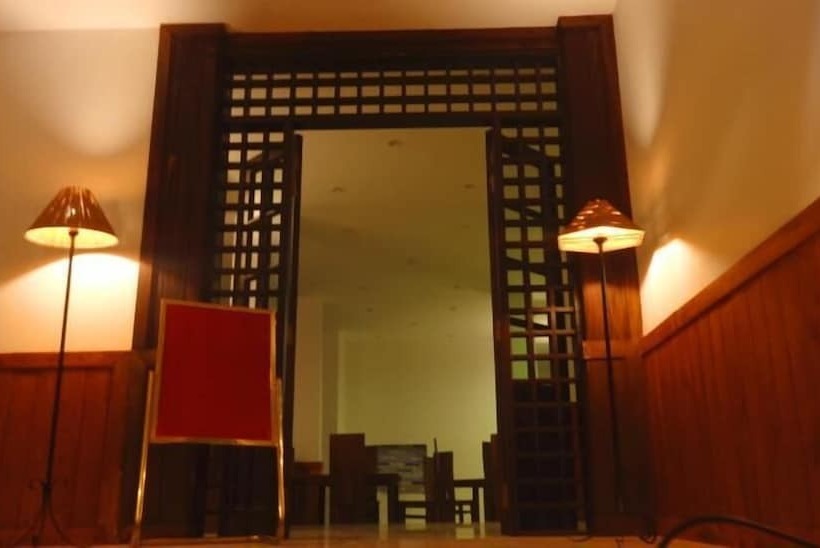 בית מלון כפרי The Queensburry City