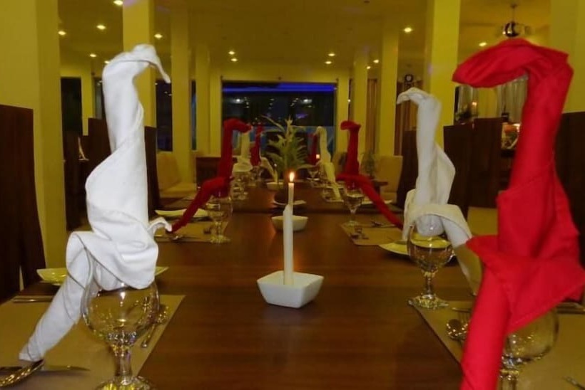 בית מלון כפרי The Queensburry City