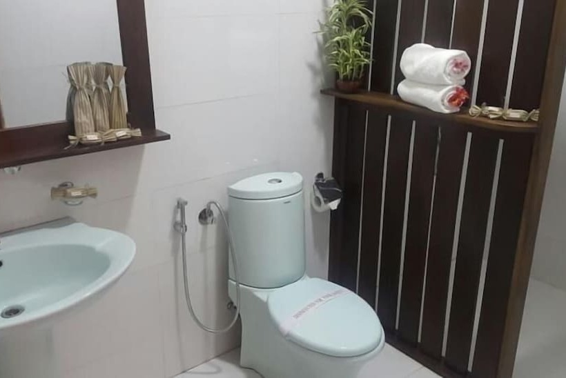 בית מלון כפרי The Queensburry City