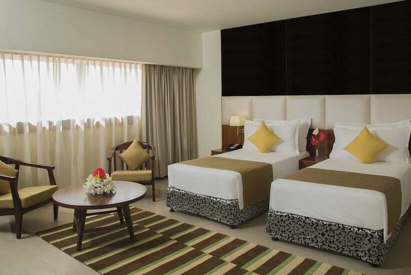 בית מלון כפרי The Raviz Calicut