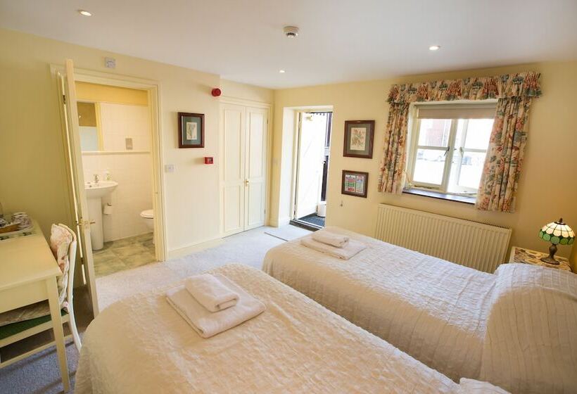 فندق The Talbot Inn