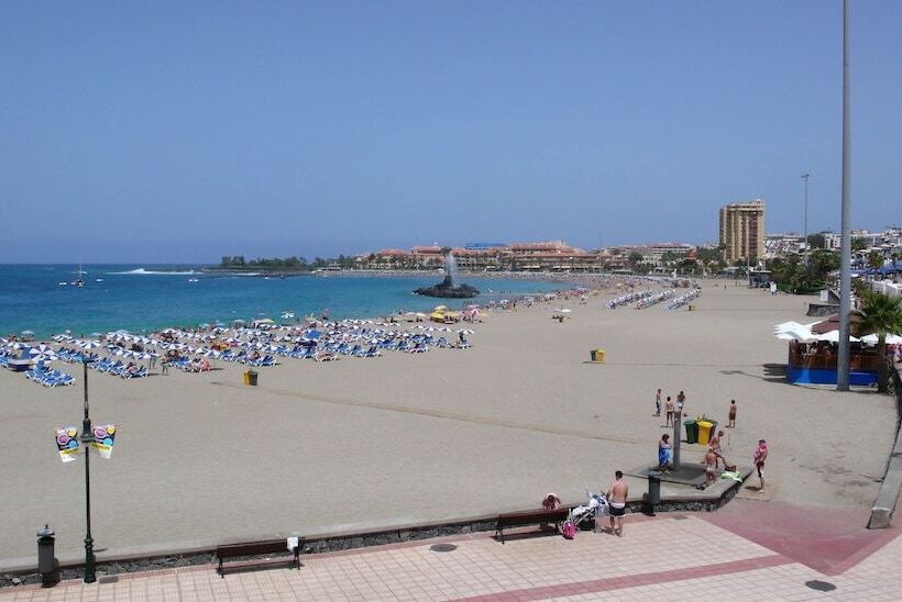 בית מלון כפרי Volcano Beach