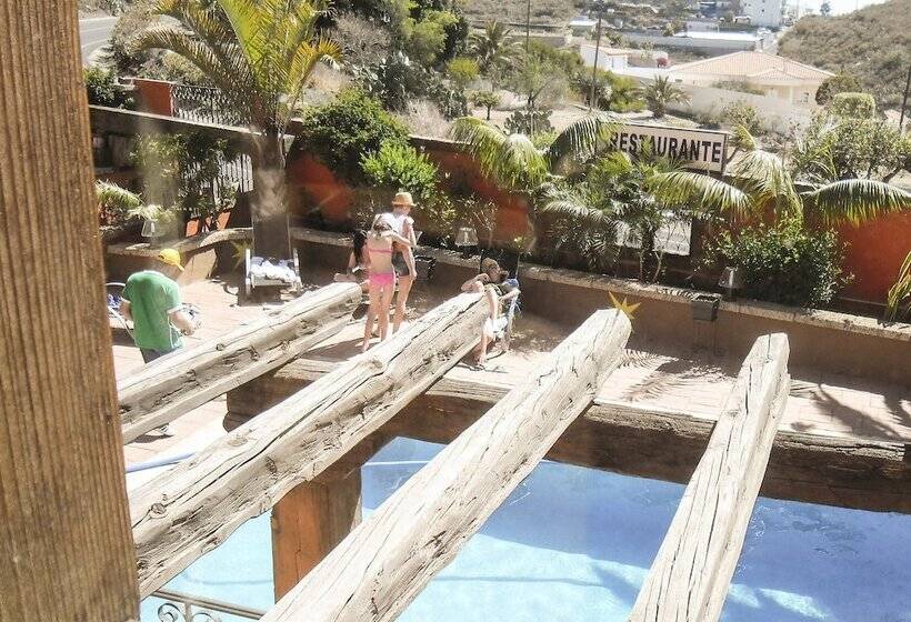 בית מלון כפרי Volcano Beach