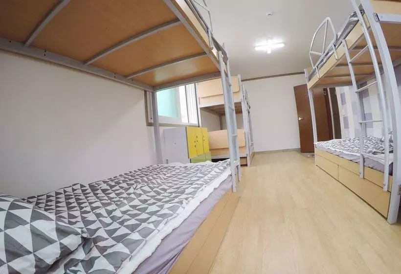 ユースホステル Mokpo Norway Guesthouse