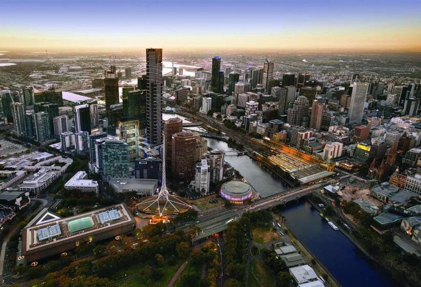 Oaks Melbourne Southbank Suites