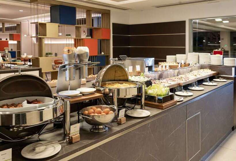 リゾートホテル Doubletree By Hilton Milan Malpensa Solbiate Olona