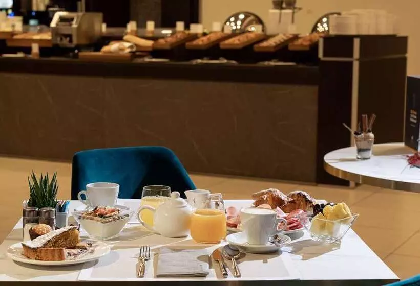リゾートホテル Doubletree By Hilton Milan Malpensa Solbiate Olona