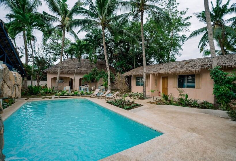 فندق صغير Mad Monkey Panglao