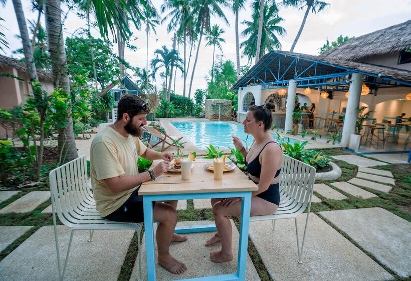 فندق صغير Mad Monkey Panglao