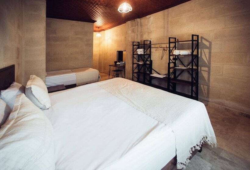 هتل Azalea Terrace