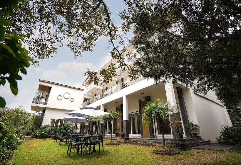 Hotelli Chirping Hills Resort,bhimtal