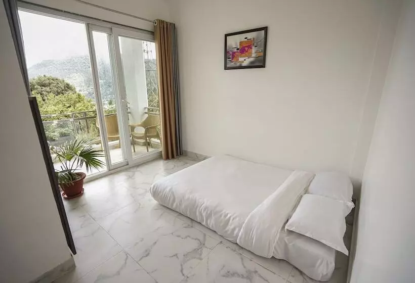 Hotelli Chirping Hills Resort,bhimtal