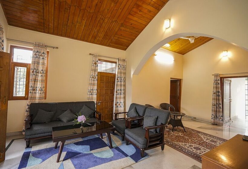 ホテル Chirping Hills Resort,bhimtal