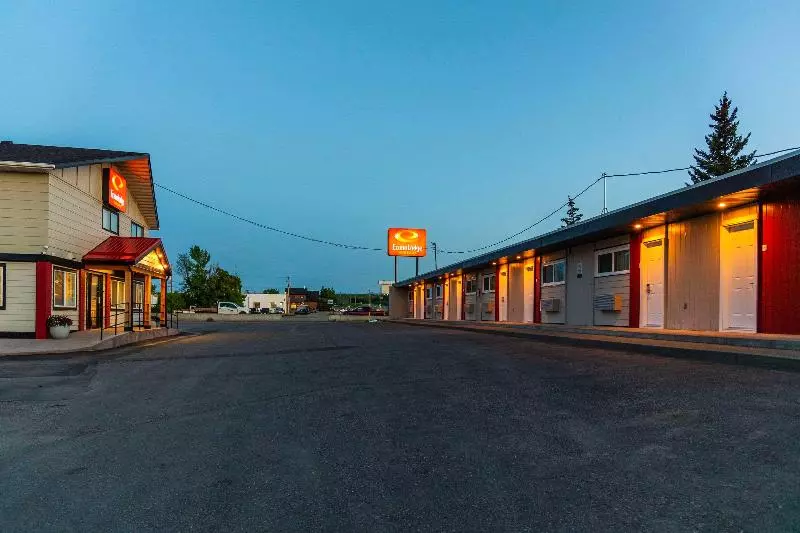 Hotelli Econo Lodge Inn & Suites