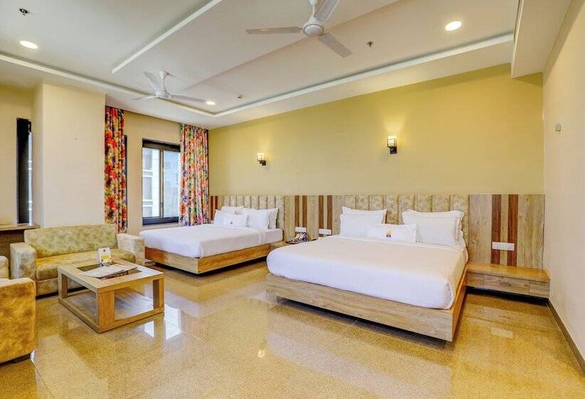 ホテル Shree Nanda