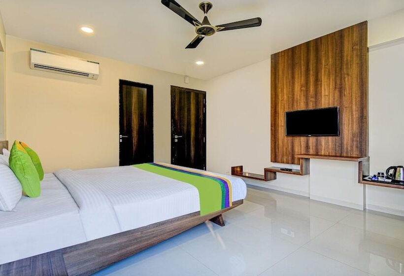 Hotel Treebo Kuber Inn