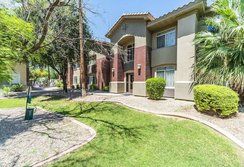 Metro Chandler Apartments