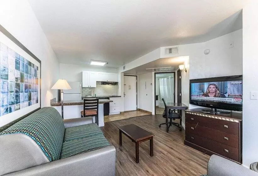 Metro Chandler Apartments