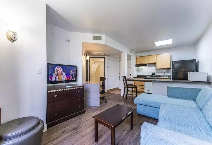 Metro Chandler Apartments
