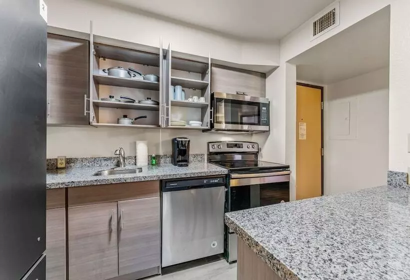 Metro Chandler Apartments