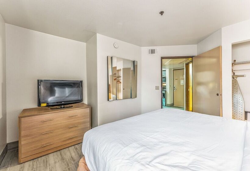 Metro Chandler Apartments