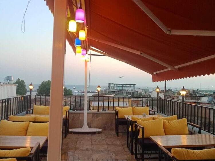 Mr Lion Kumkapı Otel