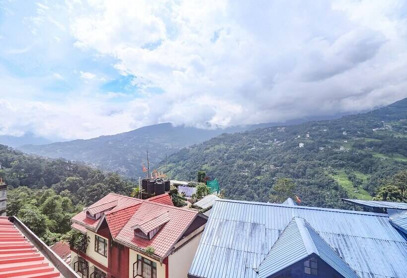 Fabhotel Kutighar Regency