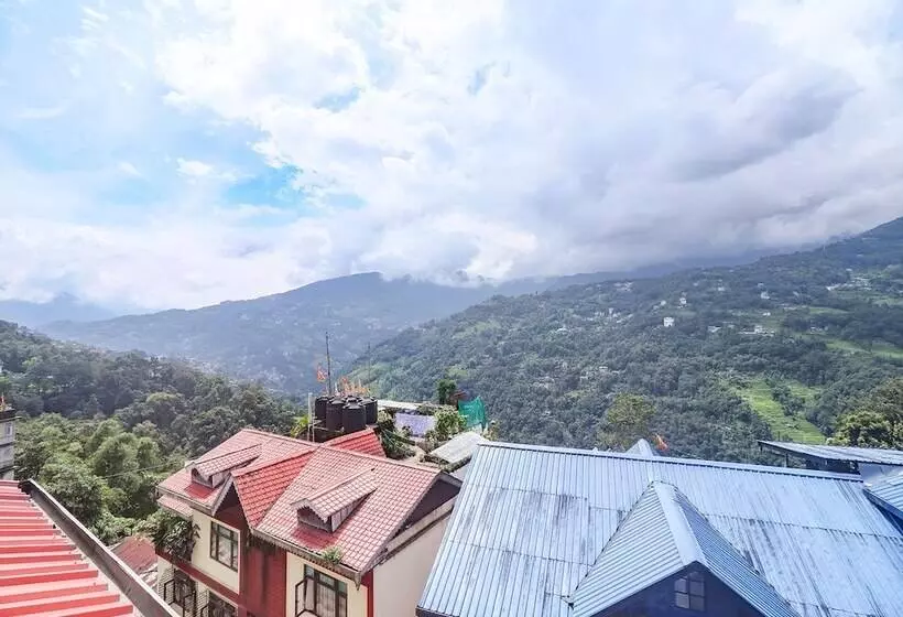 Fabhotel Kutighar Regency