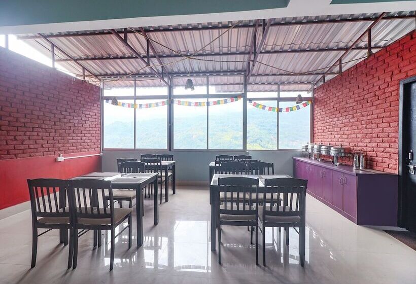 Fabhotel Kutighar Regency