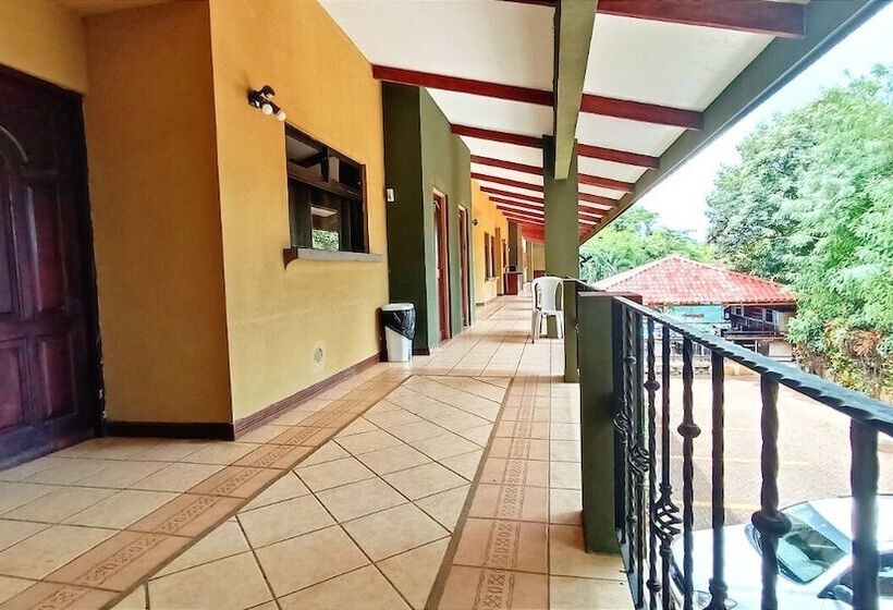 هتل Coco Beach Condos