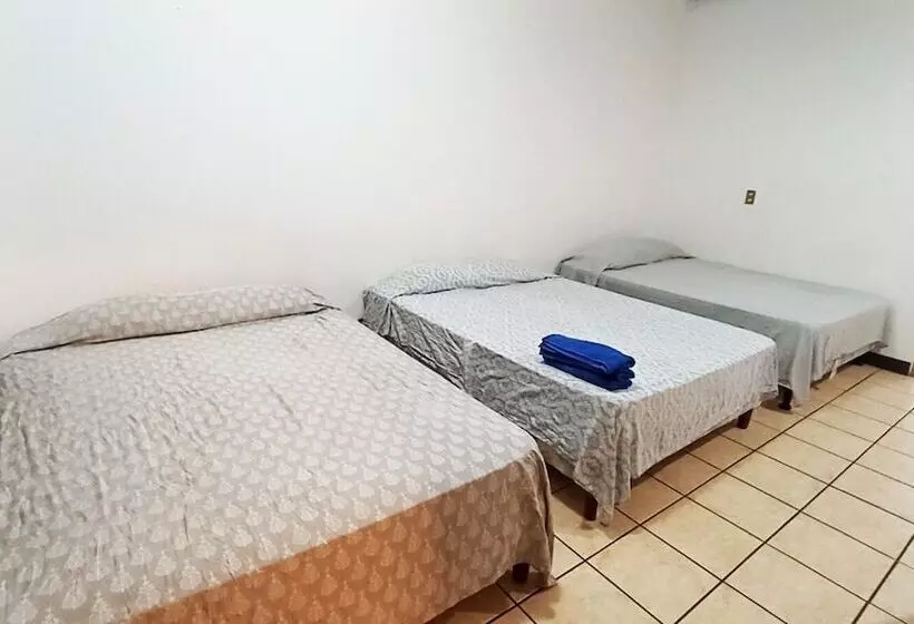 Hotelli Coco Beach Condos