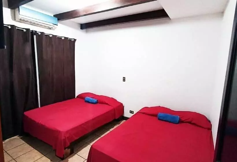 Hotelli Coco Beach Condos