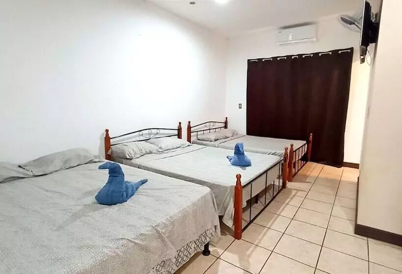 Hotelli Coco Beach Condos