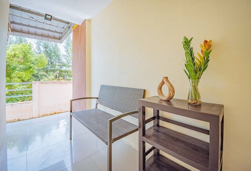 בית מלון כפרי Supatranai Home Cha Am