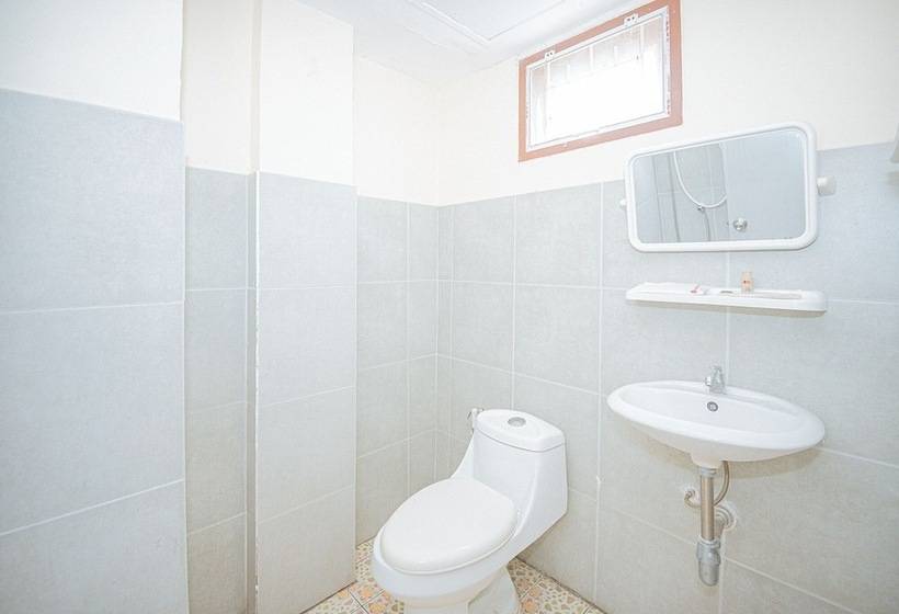 בית מלון כפרי Supatranai Home Cha Am