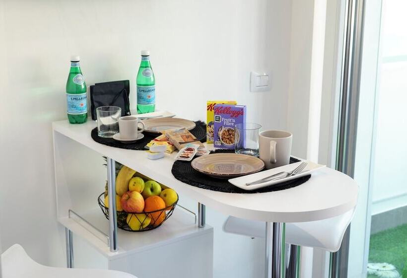 تختخواب و صبحانه Enjoy Living