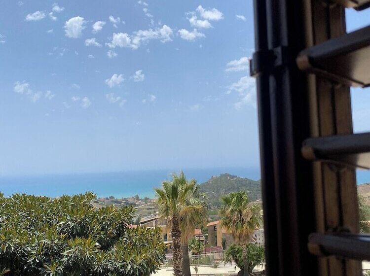 مبيت وإفطار Scala Dei Turchi Palace Suites