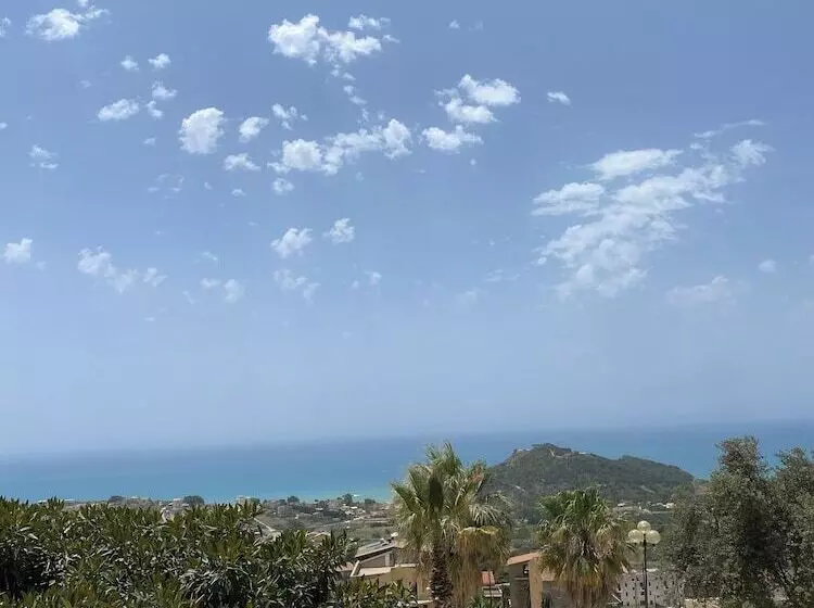 ベッドアンドブレックファースト Scala Dei Turchi Palace Suites