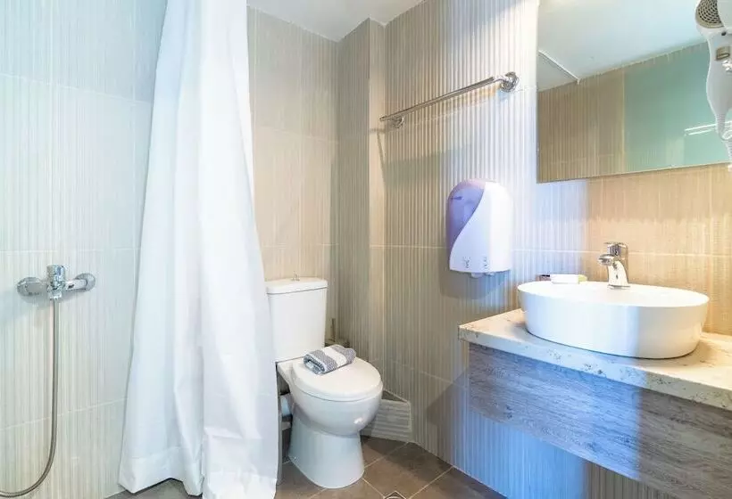 ホテル Asterion Luxury Studios Airport