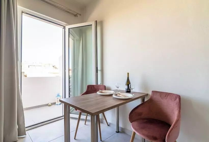 ホテル Asterion Luxury Studios Airport