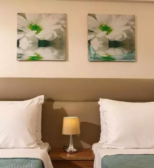 ホテル Asterion Luxury Studios Airport