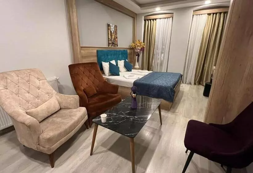 Hotelli Destinia Pera