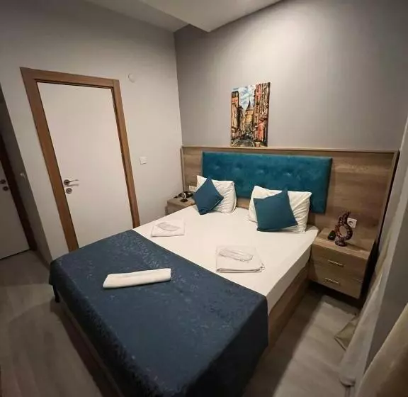 Hotelli Destinia Pera