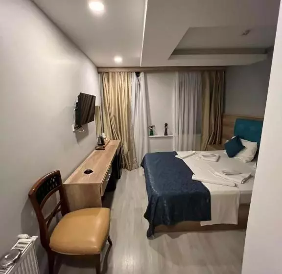 Hotelli Destinia Pera