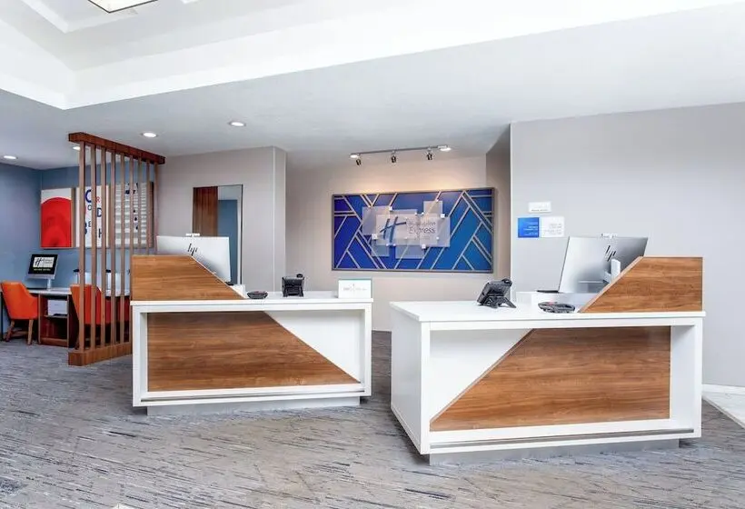 ホテル Holiday Inn Express And Suites Ormond Beach North Daytona By Ihg