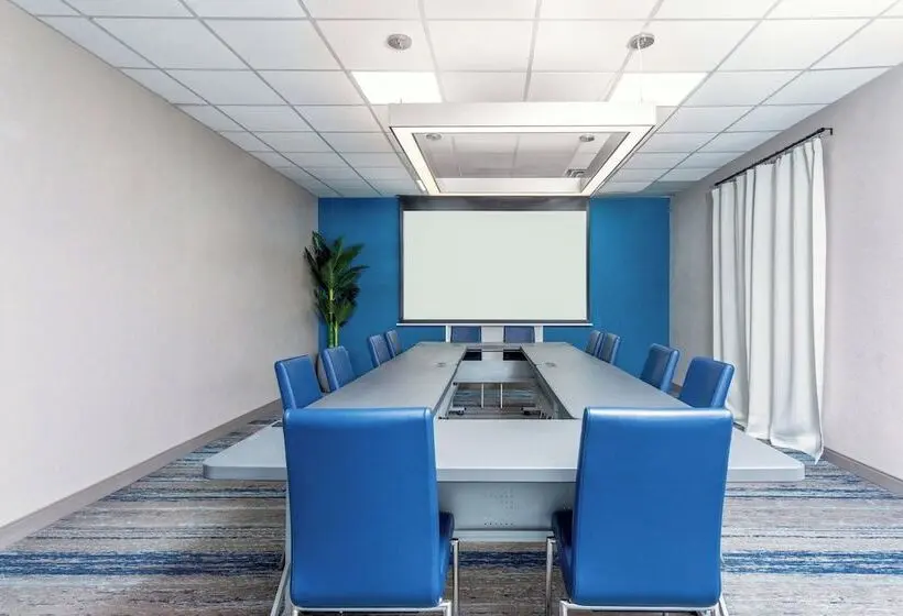 ホテル Holiday Inn Express And Suites Ormond Beach North Daytona By Ihg