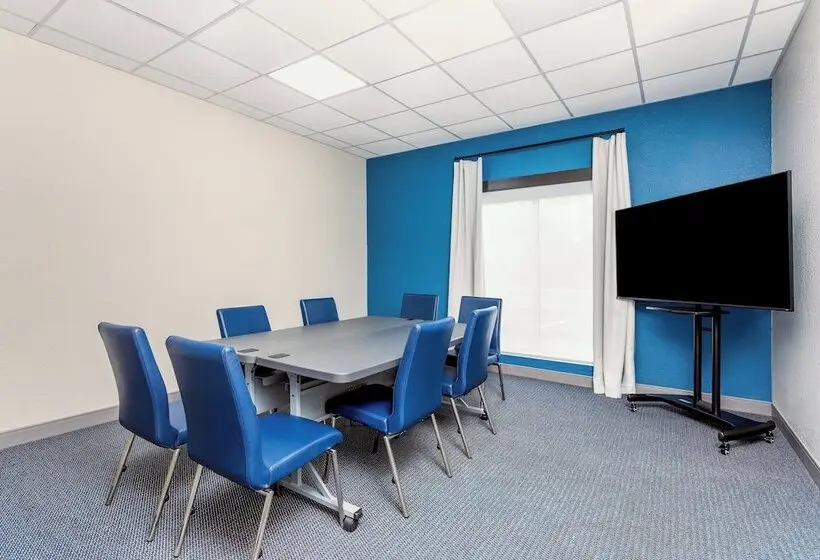 ホテル Holiday Inn Express And Suites Ormond Beach North Daytona By Ihg