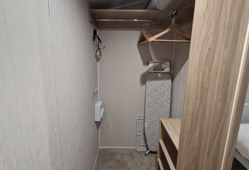 בית מלון כפרי Luxuary Static Caravan Sleeps 6 Coopers Beach   Luxurious Get Away